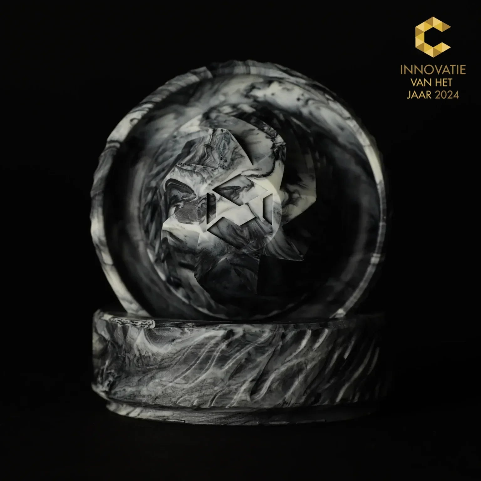 Black Marble Hash Grinder V3.0 – Durable & Stylish Hash Grinder awarded